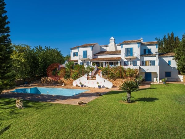 Farm, Ranch or Equestrian in Almancil - view 1