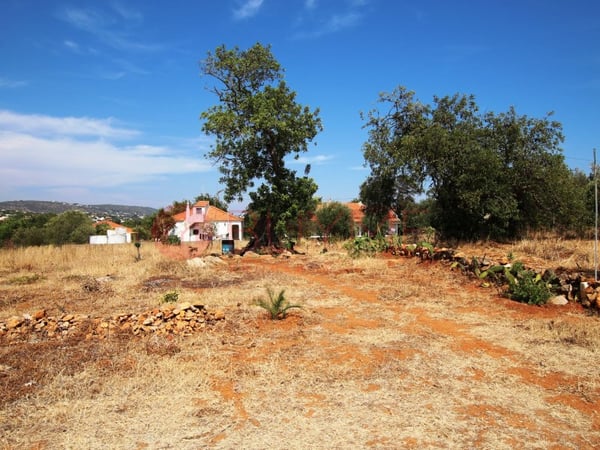 Land in Almancil - view 1