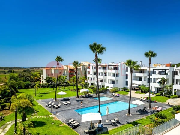 Apartment in Quarteira - view 1