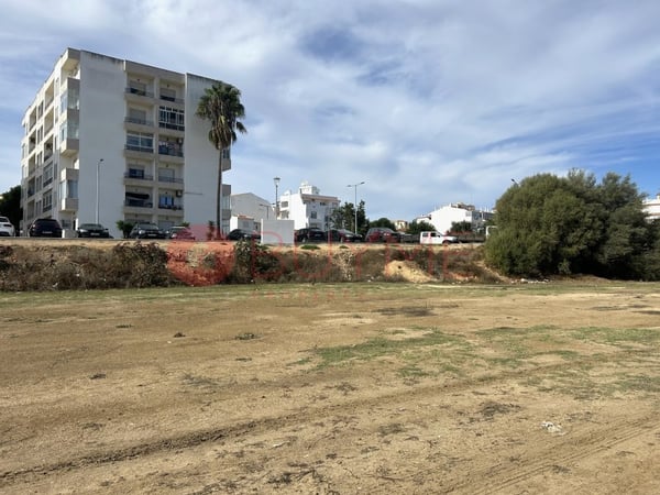 House in Lagoa - view 1