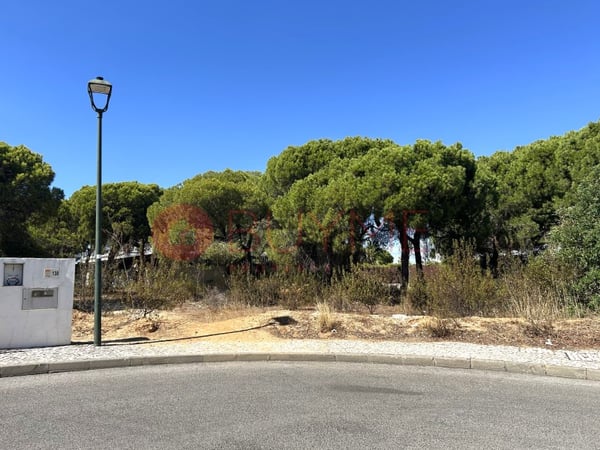 House in Almancil - view 1