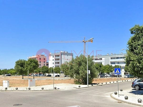 House in Loule - view 1