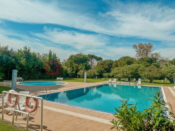 Apartment in Quarteira - view 1