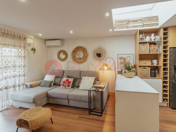 Apartment in Quarteira - view 1