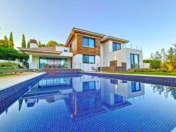 House in Almancil - view 1