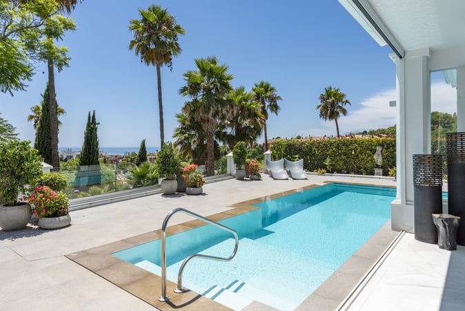 Villa in Marbella - view 1