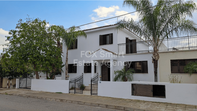 House in Egkomi - view 1