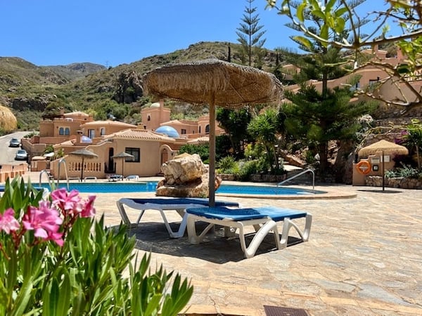 Villa in Cufria - view 1