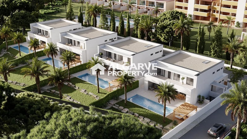 Villa in Quarteira - view 1