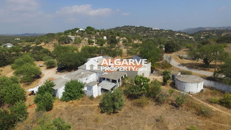 Villa in Loule - view 1