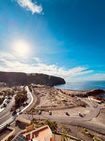 Apartment in Los Cristianos - view 1