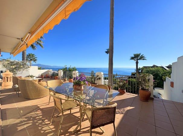 Apartment in Casares - view 1