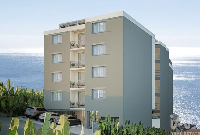 Apartment in Camara de Lobos - view 1