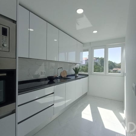 Apartment in Benfica - view 1