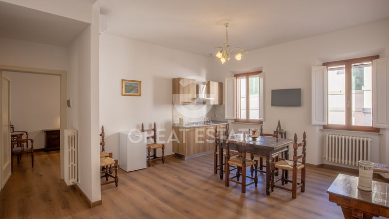 House in Castiglione del Lago - view 1