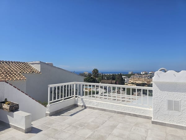 Villa in Malaga - view 1