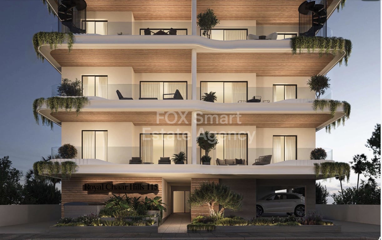 Apartment in Larnaca Marina - Image 2