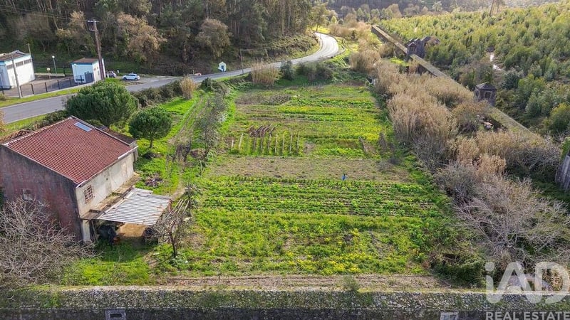 Land in Casal de Cambra - view 1