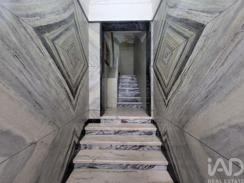 Apartment in Beato - Image 2