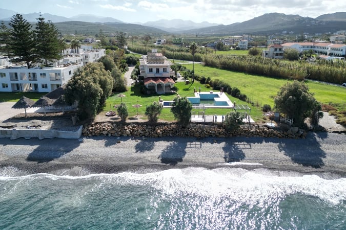 House in Kolymvari - view 1