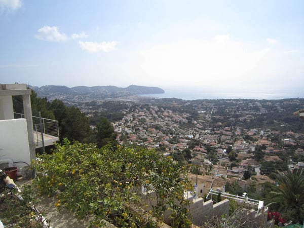 House in Moraira - view 1