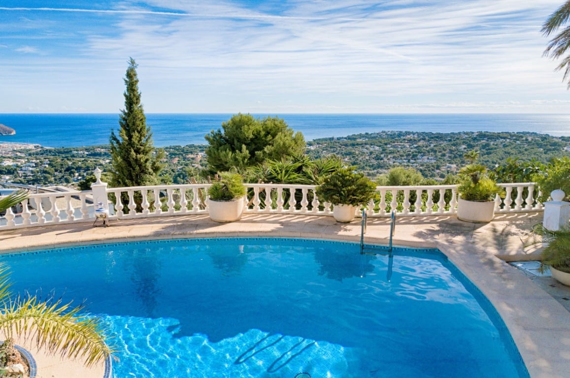 Villa in Moraira - Image 2