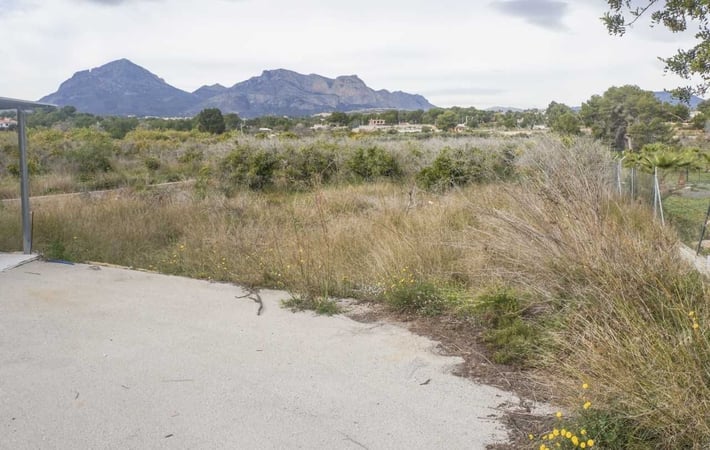 Villa in l'Alfas del Pi - view 1