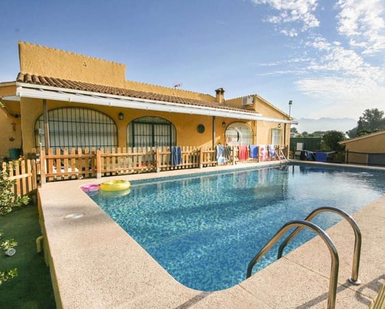 Villa in l'Alfas del Pi - view 1