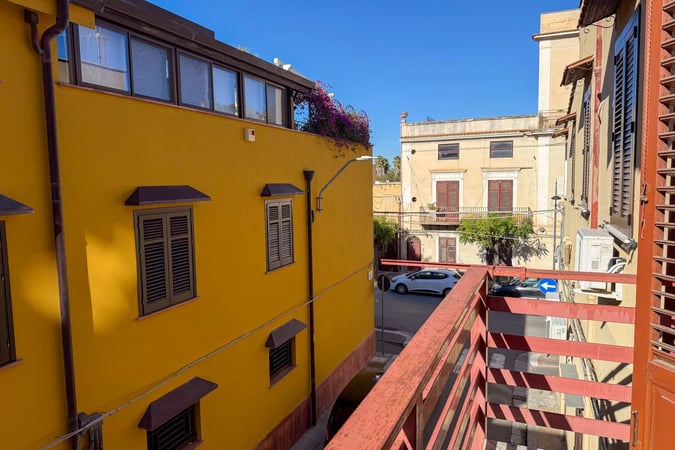 Apartment in Santa Flavia - view 1