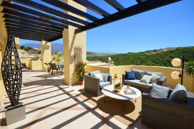 Penthouse in Casares - view 1