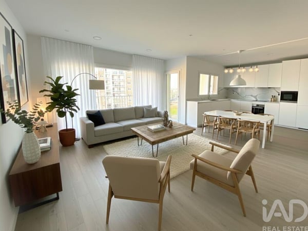 Apartment in Corroios - view 1