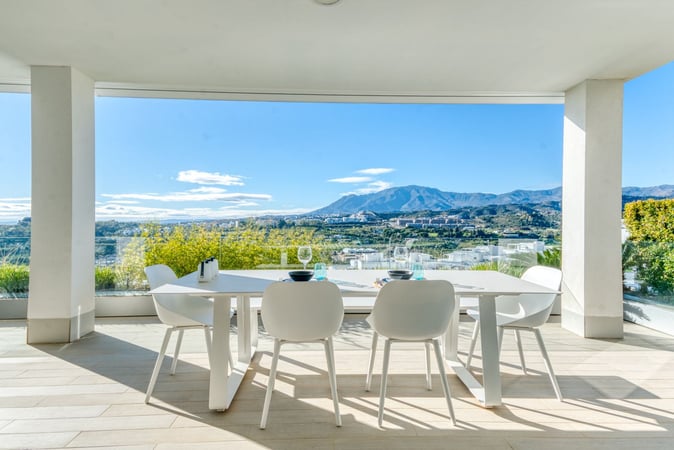 House in Estepona - view 1