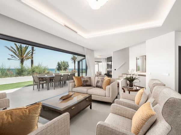 House in Estepona - view 1