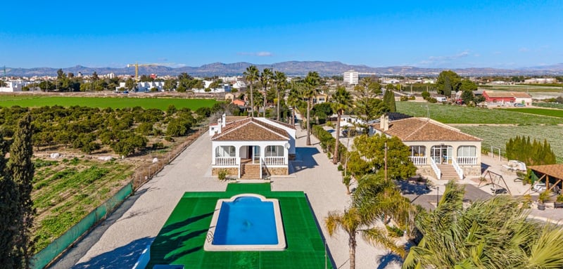 House in Dolores - view 1