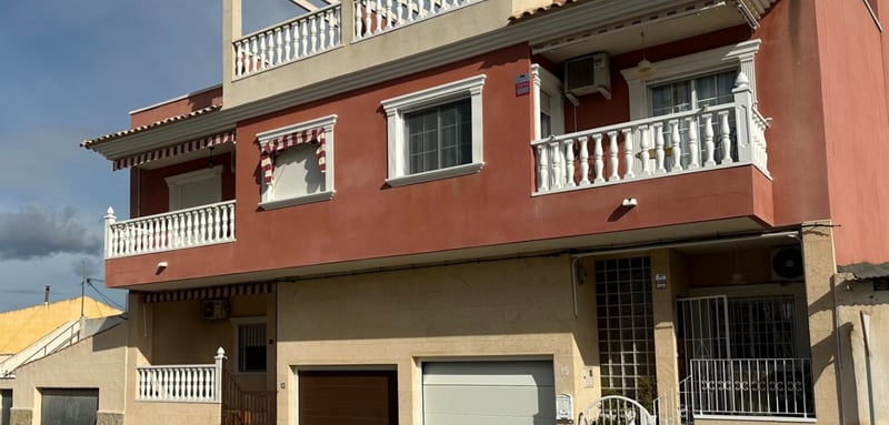 House in Alicante - view 1