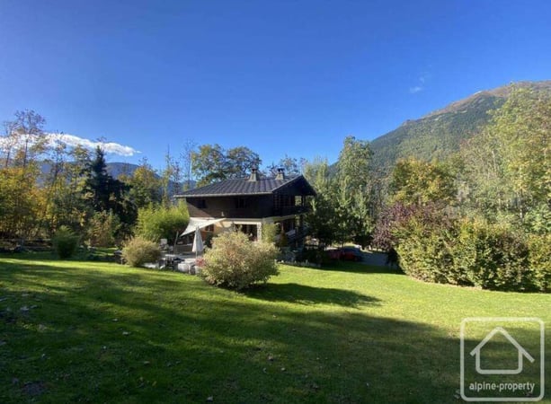 House in Les Houches - view 1