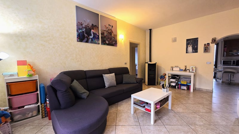 House in Volterra - view 1