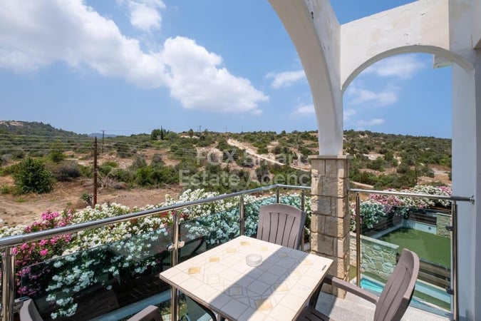 Apartment in Lakki - view 1