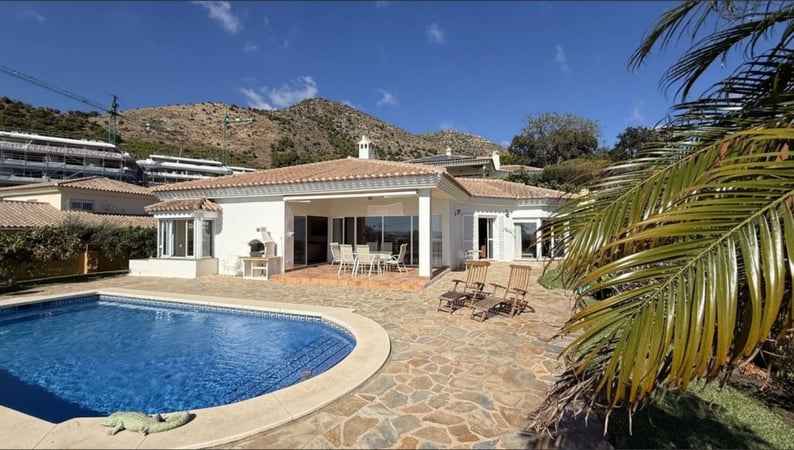 Villa in Benalmadena - view 1