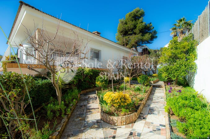 House in Lloret de Mar - view 1