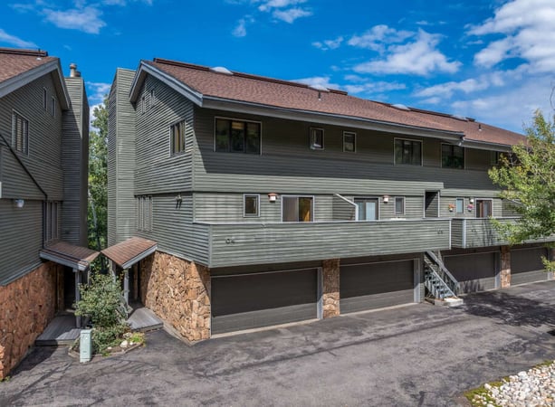 House in Steamboat II - view 1
