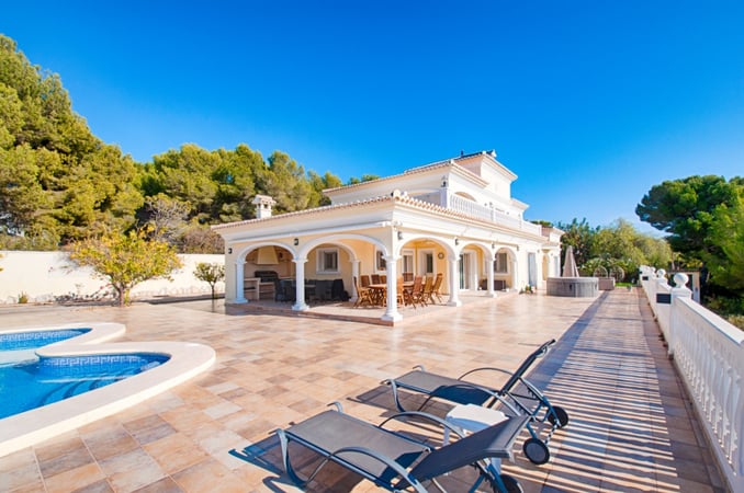Villa in Moraira - view 1