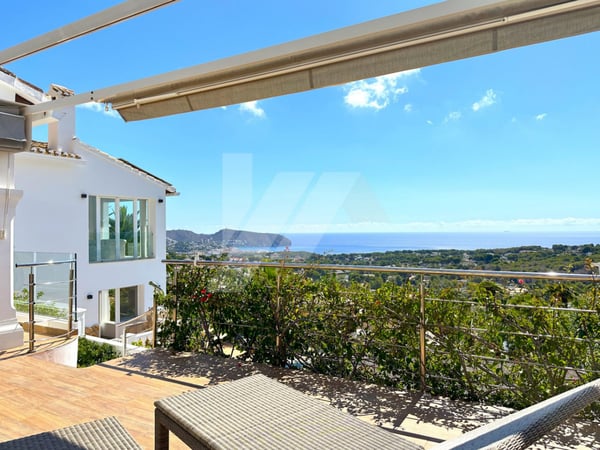 Villa in Moraira - view 1