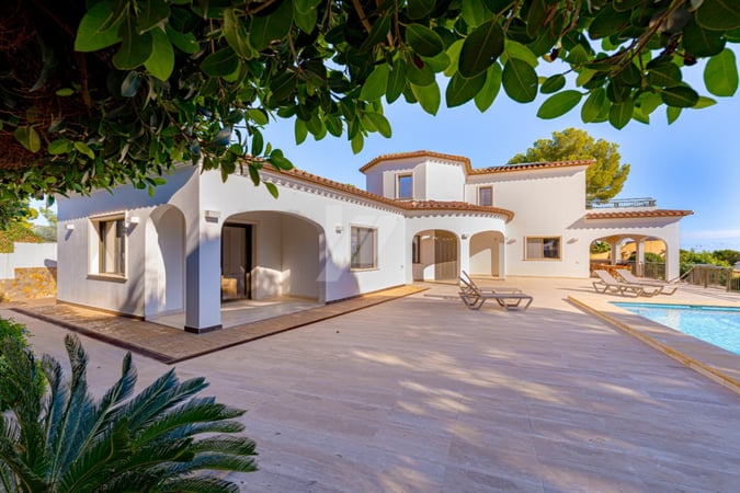 Villa in Moraira - view 1