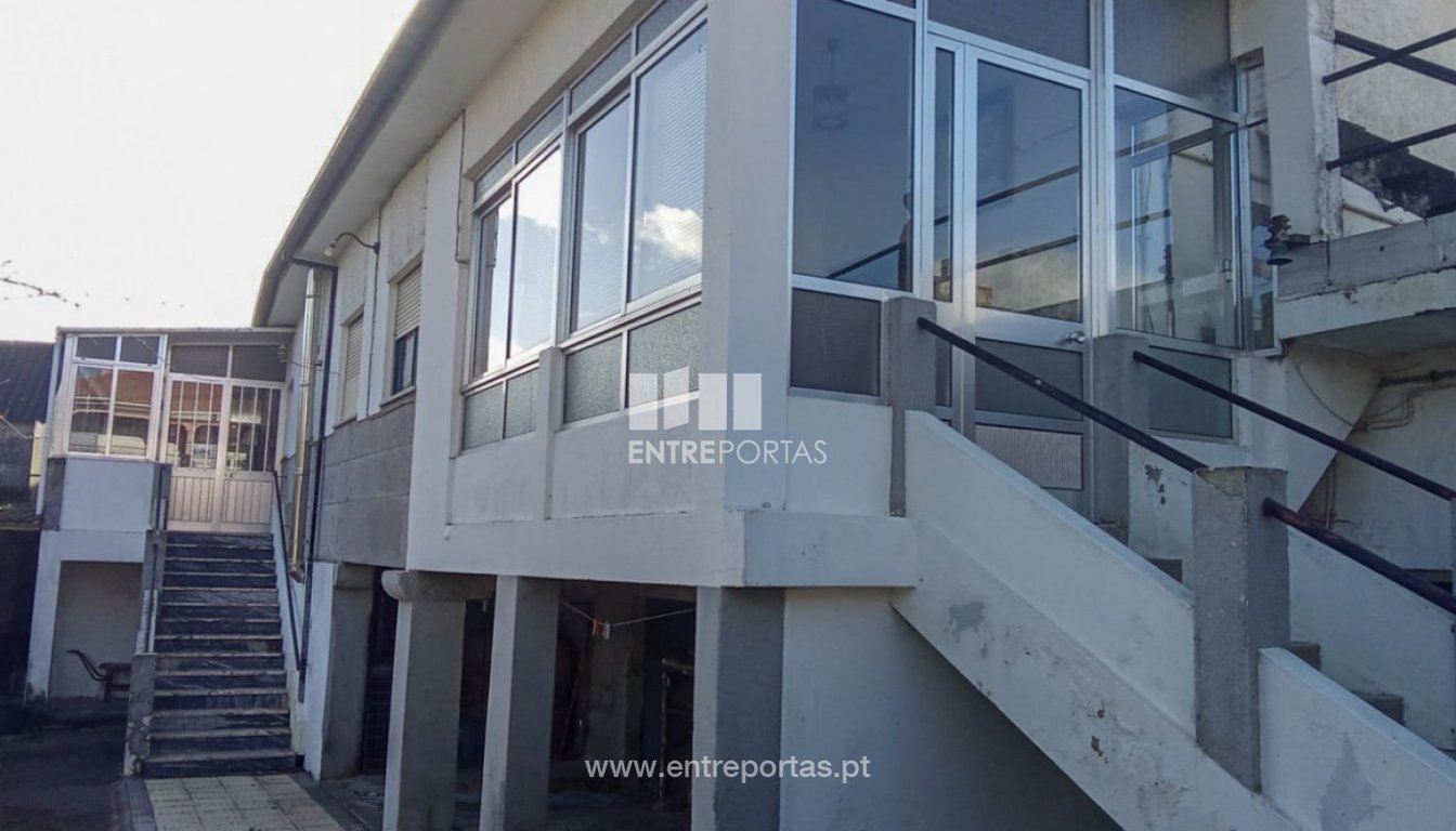 House in Alvaraes - Image 2