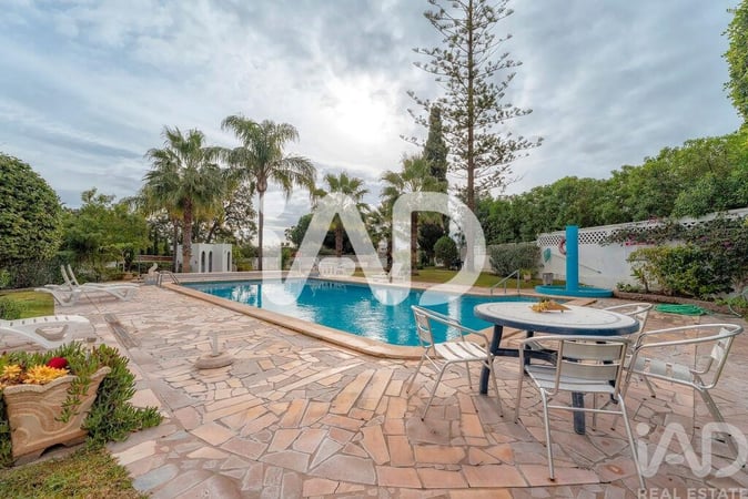 Apartment in Quarteira - view 1