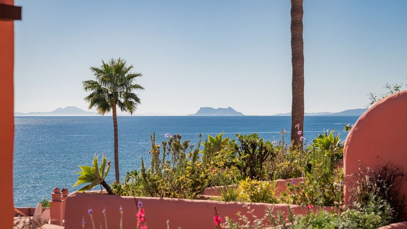 House in Guadalmansa - view 1