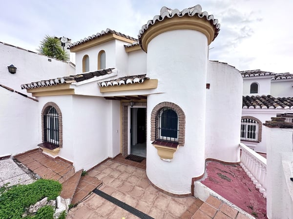 House in Sitio de Calahonda - view 1