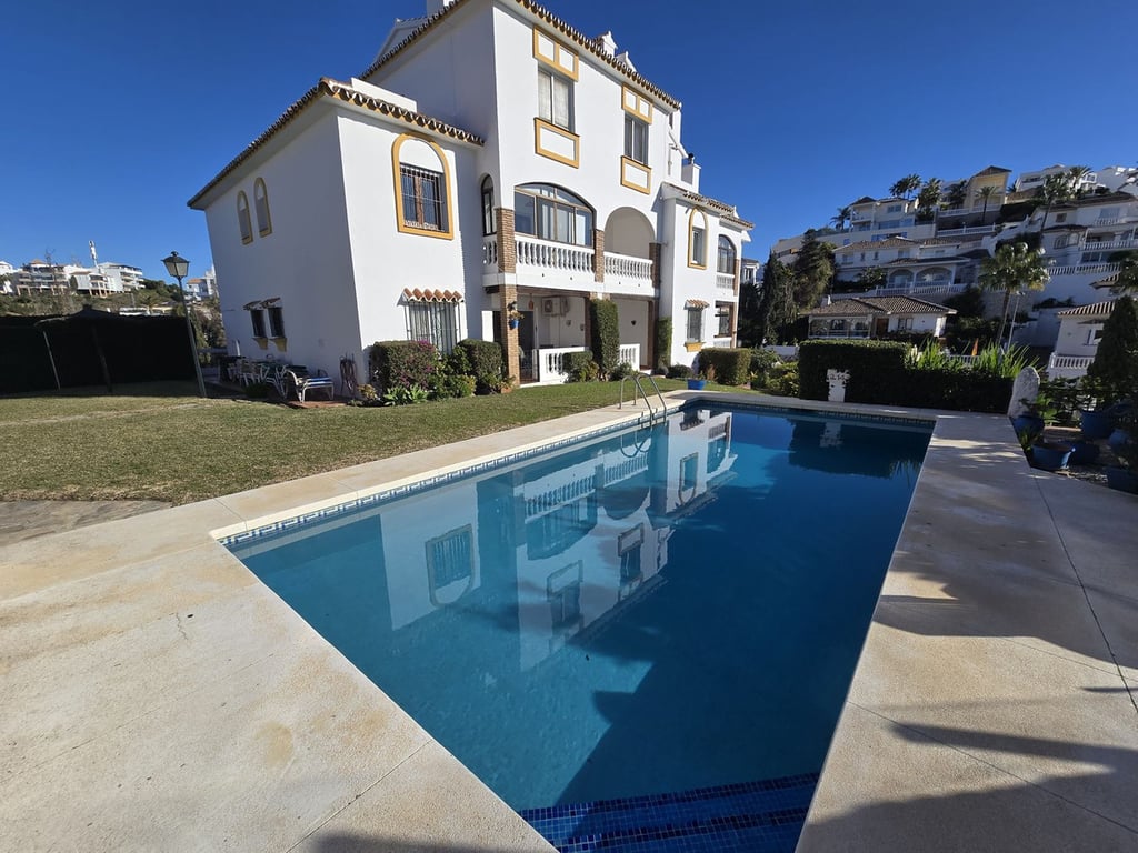 Apartment in Malaga - Image 2