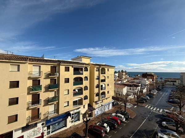 Apartment in San Luis de Sabinillas - view 1